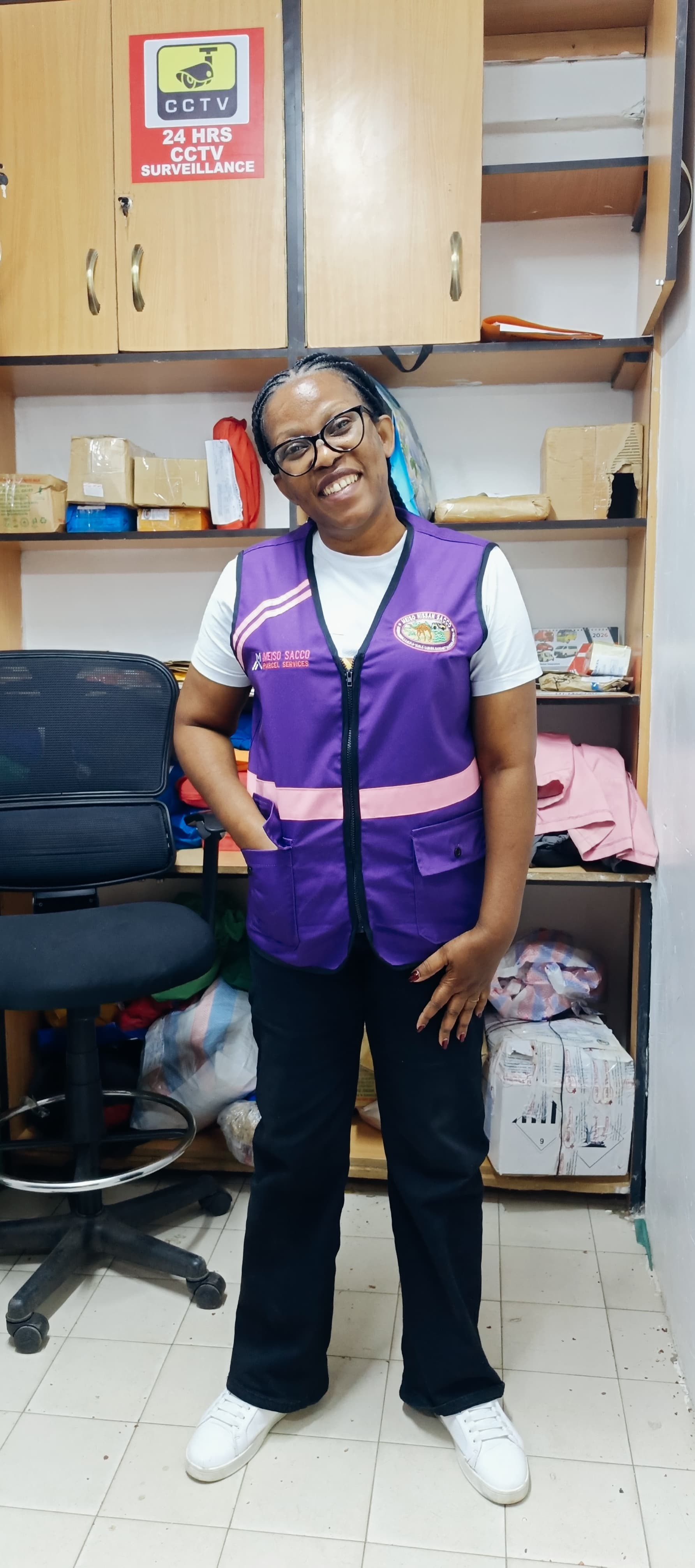 Parcel Staff 4